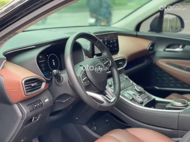 Hyundai Santa Fe 2.2 Dầu Cao cấp 2022 7