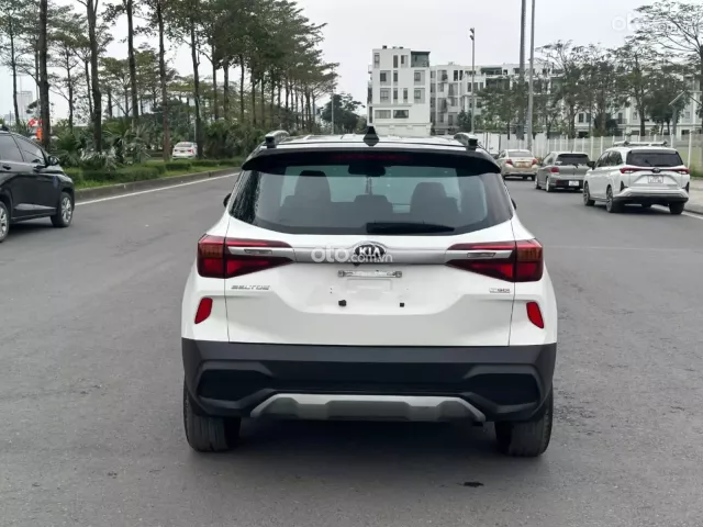 Kia Seltos 1.4 Deluxe 2021 3