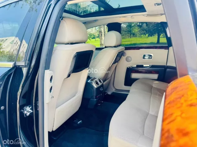 Rolls-Royce Ghost Series II  2010 11