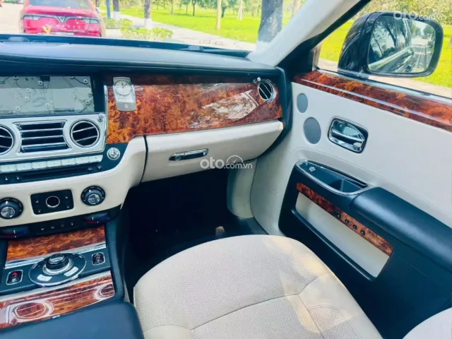 Rolls-Royce Ghost Series II  2010 7