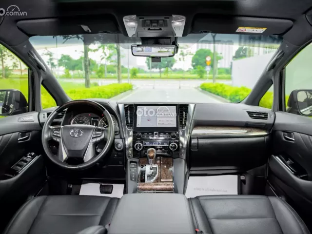 Toyota Alphard Executive Lounge 2021 7