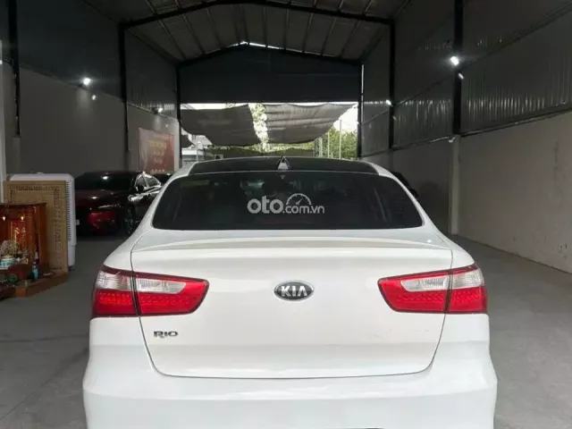 Kia Rio 1.4 AT 2016 12