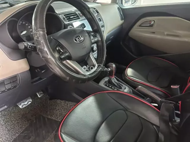 Kia Rio 1.4 AT 2016 11