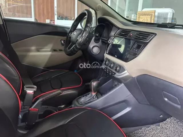 Kia Rio 1.4 AT 2016 9