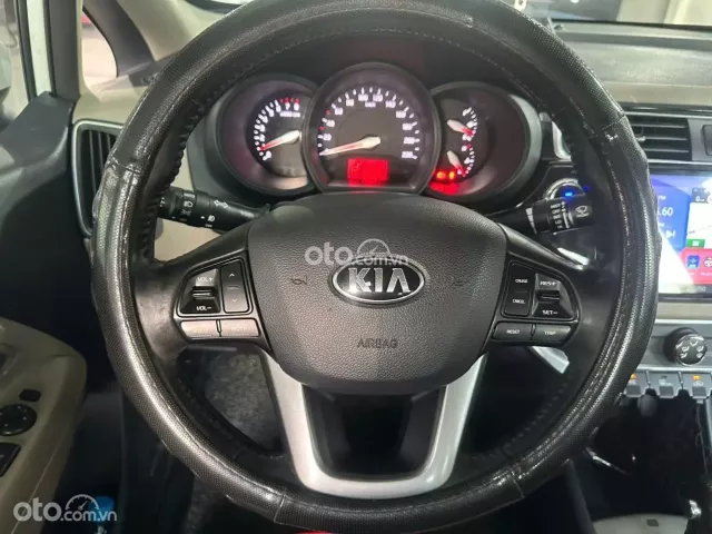 Kia Rio 1.4 AT 2016 6