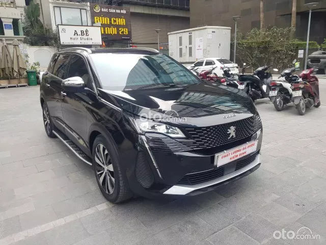 Peugeot 5008 GT 2022 3