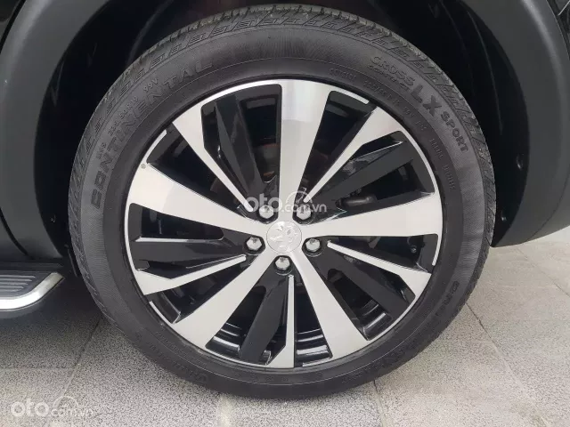 Peugeot 5008 GT 2022 6