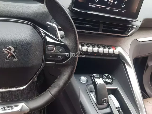 Peugeot 5008 GT 2022 11
