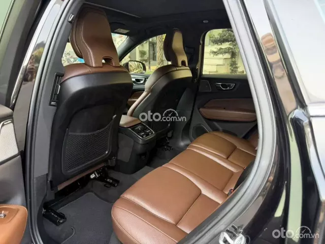 Volvo XC60  2022 8