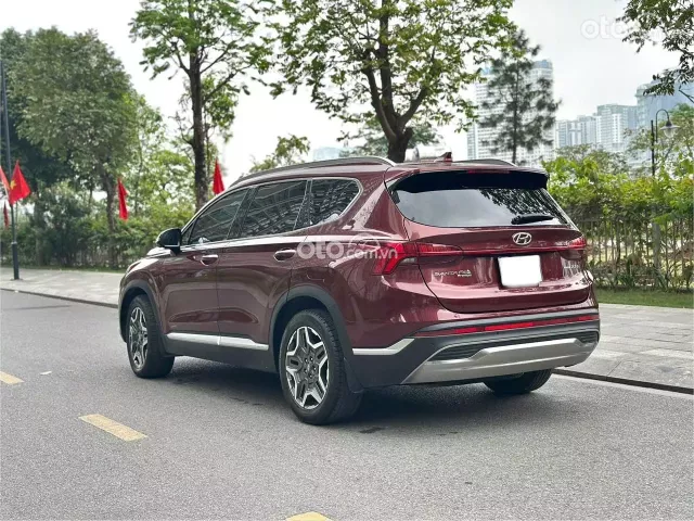 Hyundai Santa Fe 2.2 Dầu Cao cấp 2023 5