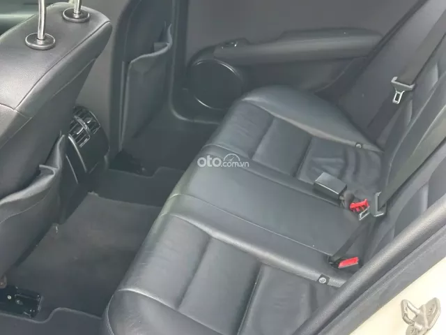 Mercedes-Benz C300 AMG 2011 10