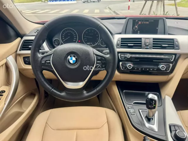 BMW 320i 2016 10