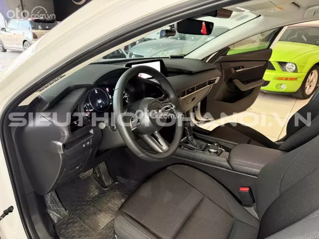 Mazda 3 Sedan 1.5L Deluxe 2024 12