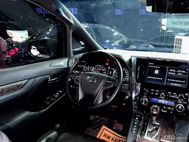 Toyota Alphard 2021 10
