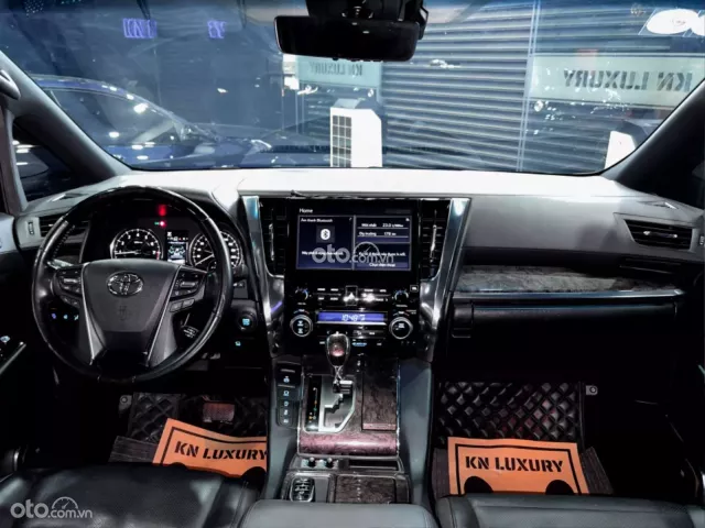 Toyota Alphard 2021 11