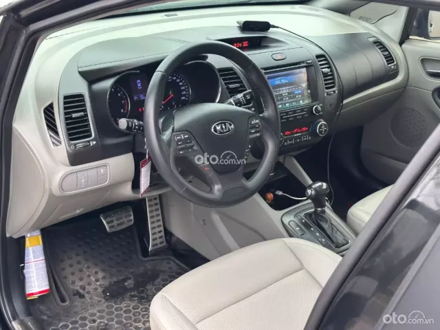 Kia K3 2.0AT 2015 9