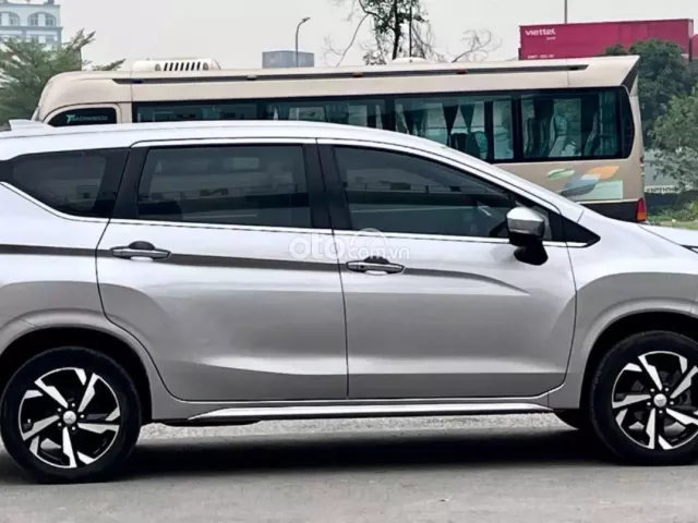 Mitsubishi Xpander AT Premium 2022 7