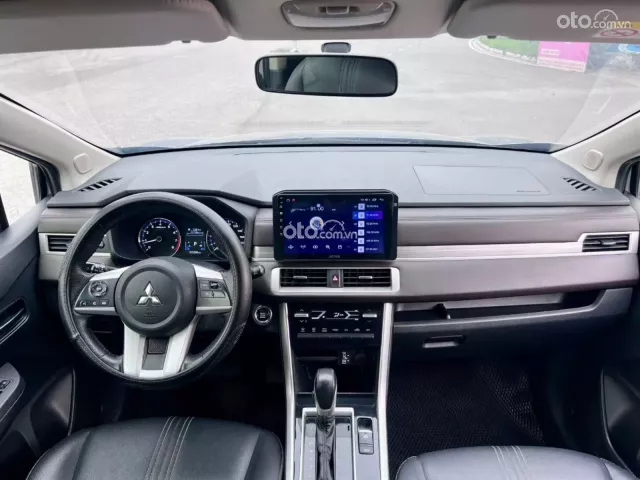 Mitsubishi Xpander AT Premium 2022 12