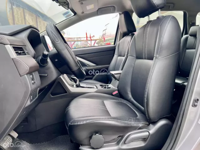 Mitsubishi Xpander AT Premium 2022 17