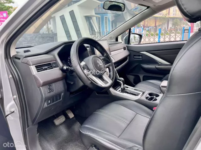 Mitsubishi Xpander AT Premium 2022 18