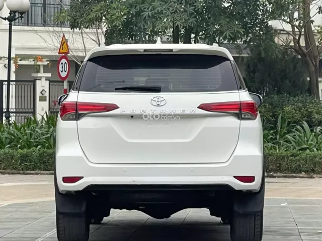 Toyota Fortuner 2.4 MT 4x2 2020 6