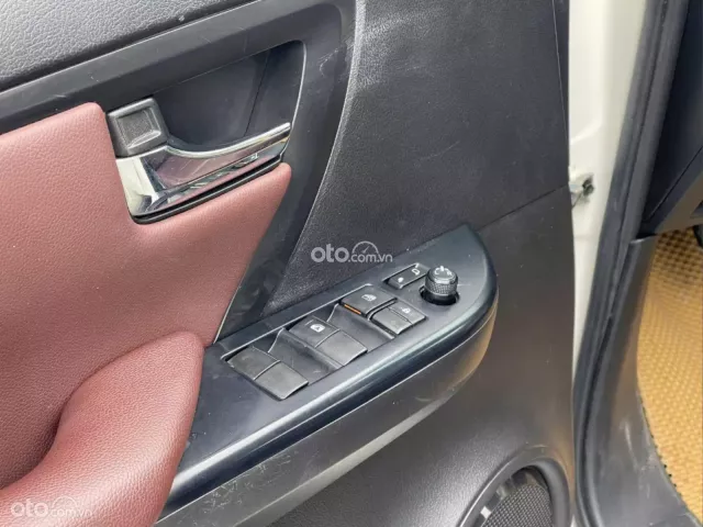 Toyota Fortuner 2.4 MT 4x2 2020 14