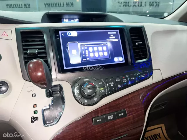 Toyota Sienna Limited 3.5 AT AWD 2012 15
