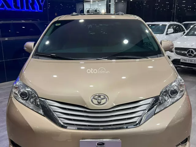 Toyota Sienna Limited 3.5 AT AWD 2012 6