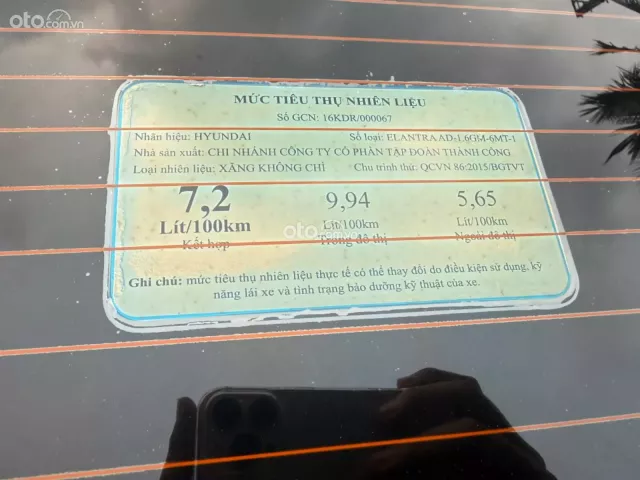 Hyundai Elantra 1.8 MT 2017 9