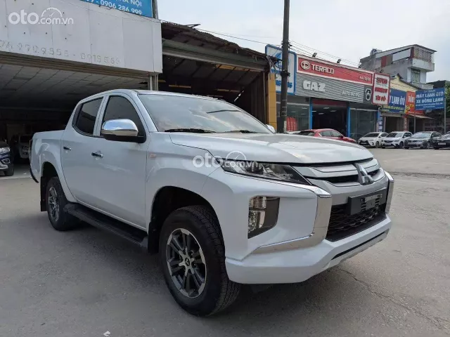 Mitsubishi Triton 4×2 AT 2022 2