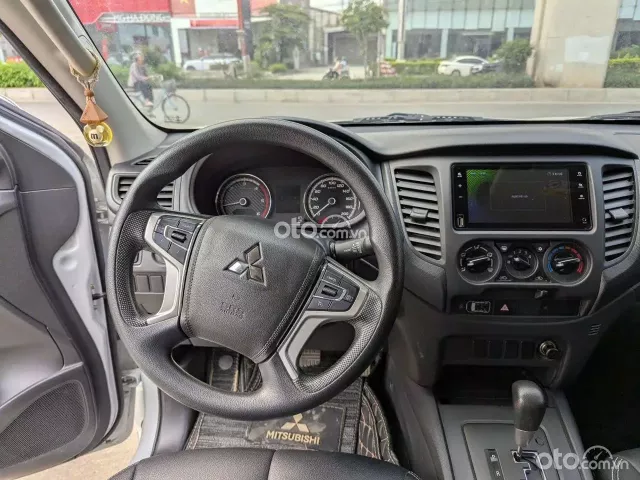 Mitsubishi Triton 4×2 AT 2022 8