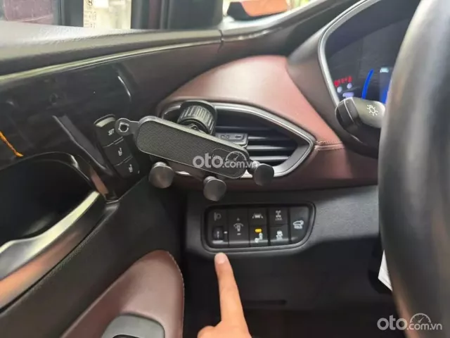 Hyundai Santa Fe 2.2 Dầu Cao cấp 2020 6