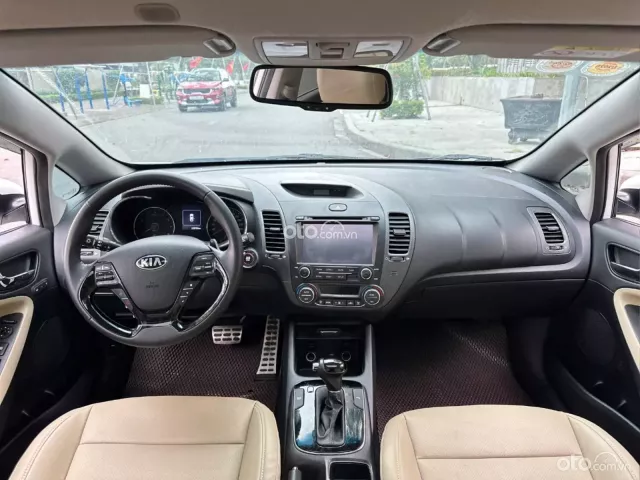 Kia Cerato 1.6 AT 2016