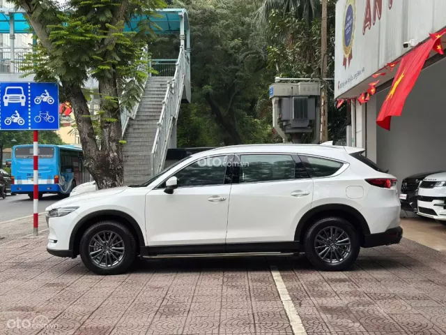 Mazda CX-8 Deluxe 2022 4