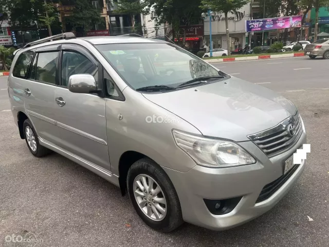 Toyota Innova 2.0E 2013 3