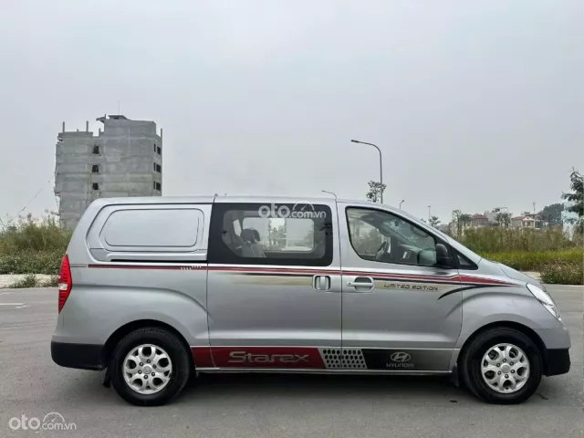 Hyundai Grand Starex 2.5 MT 2016 5