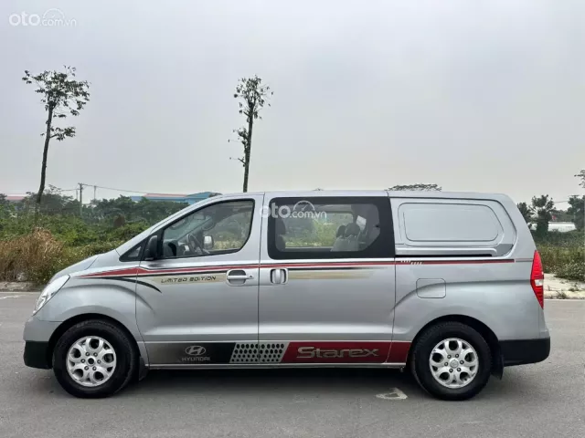 Hyundai Grand Starex 2.5 MT 2016 6