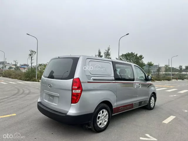 Hyundai Grand Starex 2.5 MT 2016 7