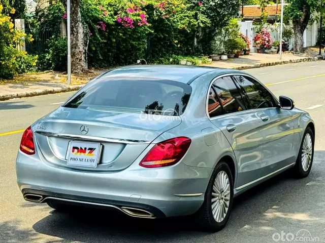 Mercedes-Benz C250 Exclusive 2015 4