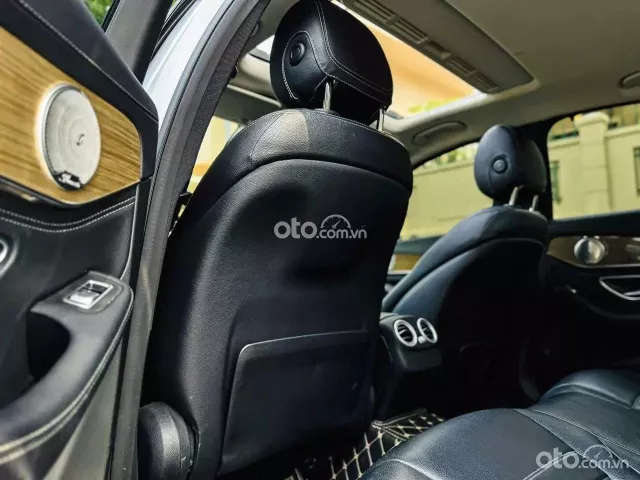 Mercedes-Benz C250 Exclusive 2015 10