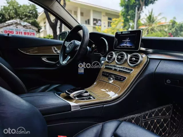 Mercedes-Benz C250 Exclusive 2015 16