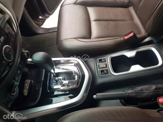 Nissan Terra V 4WD 7 AT 2019 12
