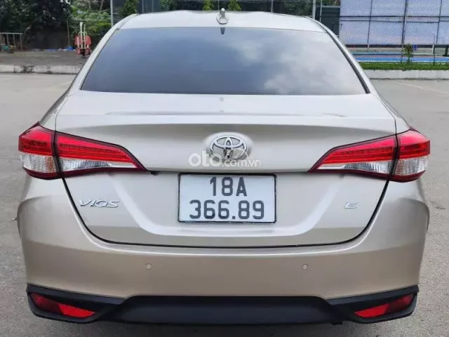 Toyota Vios 1.5E MT 2023 6