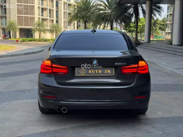 BMW 320i 2016 6