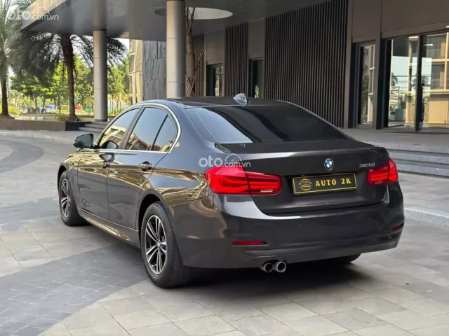 BMW 320i 2016 8