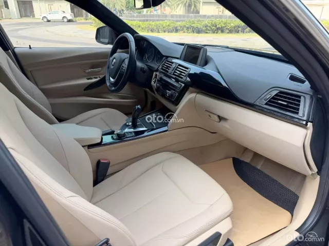 BMW 320i 2016 10