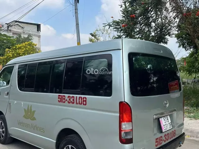 Toyota Hiace 2008 4