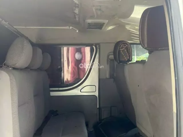 Toyota Hiace 2008 6