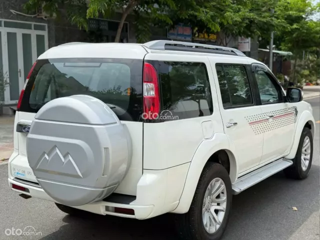 Ford Everest 2.5 MT 2014