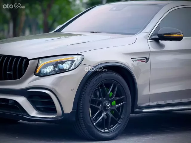 Mercedes-Benz GLC 300 4Matic Coupe 2019 6
